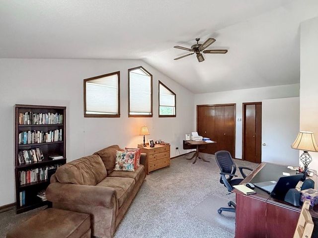 628 W Arch Street, Nevada, MO 64772