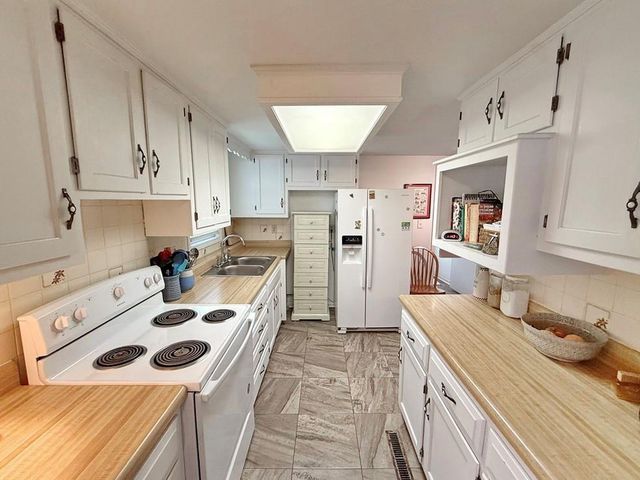 628 W Arch Street, Nevada, MO 64772