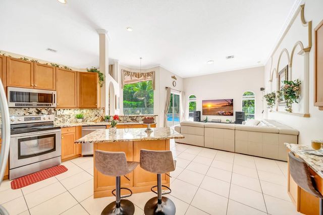 6169 NW 53rd Circle, Coral Springs, FL 33067