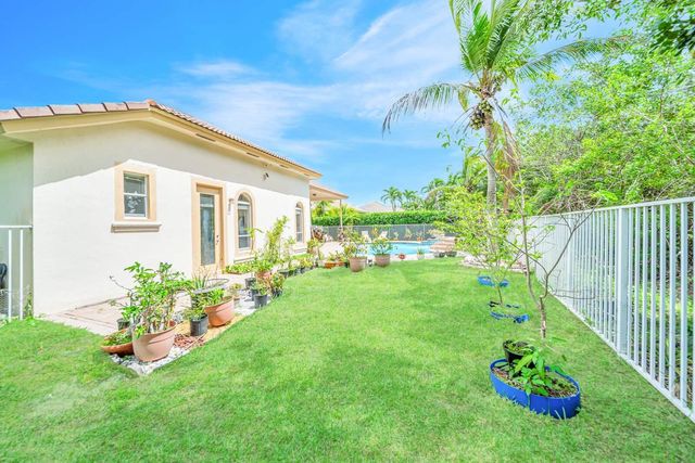 6169 NW 53rd Circle, Coral Springs, FL 33067