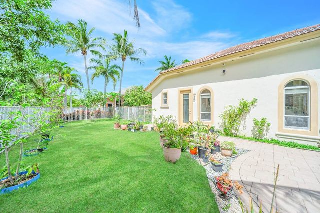 6169 NW 53rd Circle, Coral Springs, FL 33067