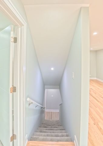 3929 N Oleander Avenue, Chicago, IL 60634