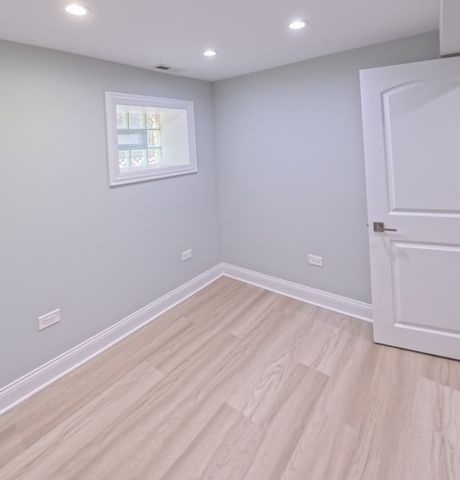 3929 N Oleander Avenue, Chicago, IL 60634