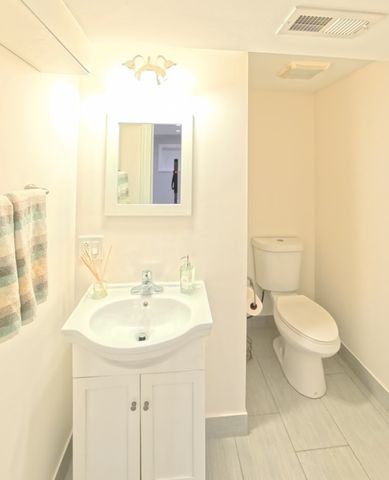 3929 N Oleander Avenue, Chicago, IL 60634