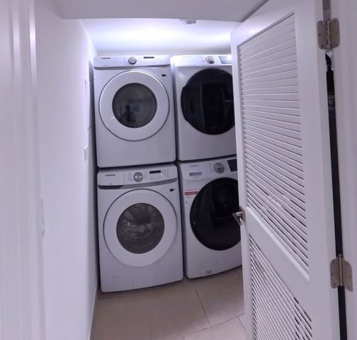 3929 N Oleander Avenue, Chicago, IL 60634