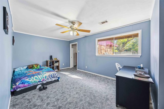 17626 Wild Oak Drive, Houston, TX 77090