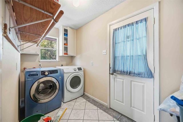 17626 Wild Oak Drive, Houston, TX 77090