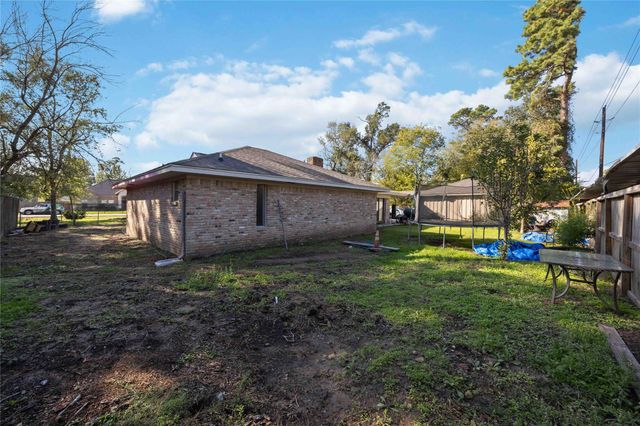 17626 Wild Oak Drive, Houston, TX 77090