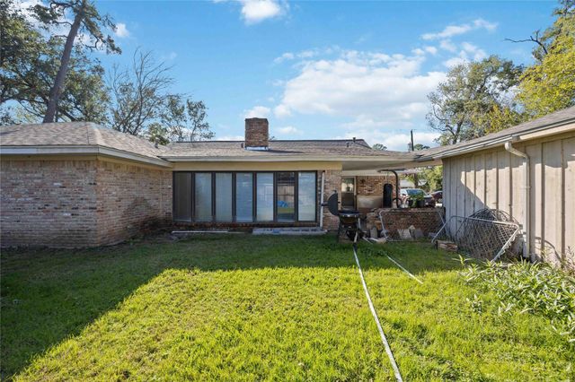 17626 Wild Oak Drive, Houston, TX 77090