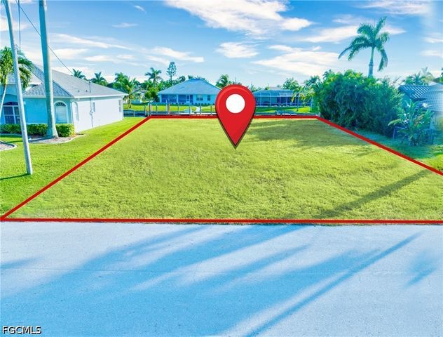 2022 SE 29th ST, Cape Coral, FL 33904