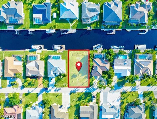 2022 SE 29th ST, Cape Coral, FL 33904