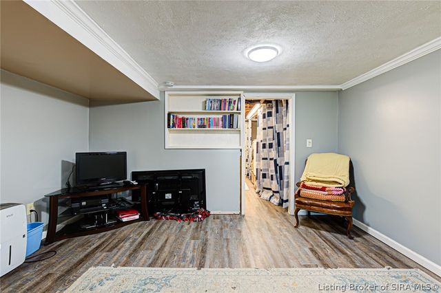 6824 Saint Marys Road, Floyds Knobs, IN 47119