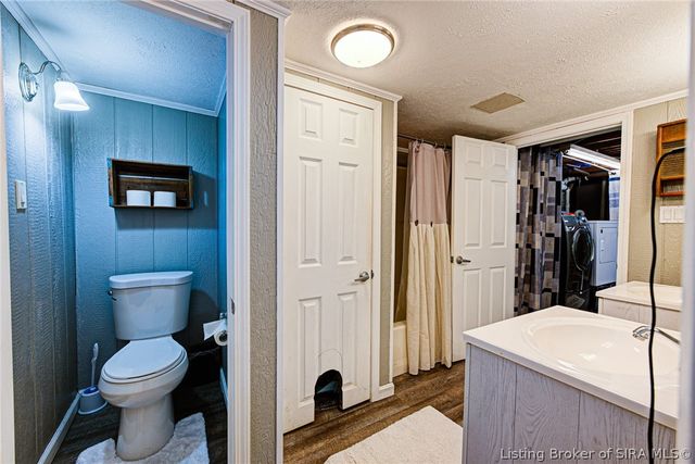 6824 Saint Marys Road, Floyds Knobs, IN 47119