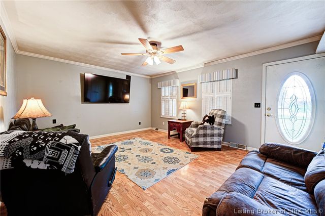6824 Saint Marys Road, Floyds Knobs, IN 47119