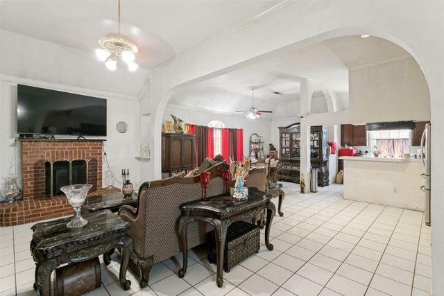 8708 County Road 513, Alvarado, TX 76009