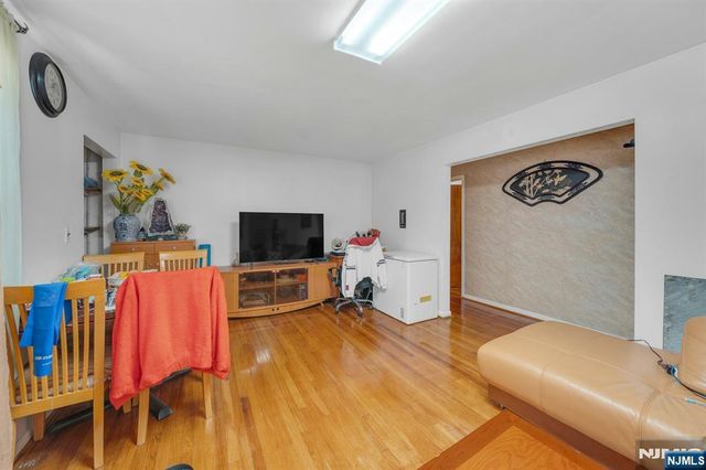 439 Bergen Boulevard, Palisades Park, NJ 07650