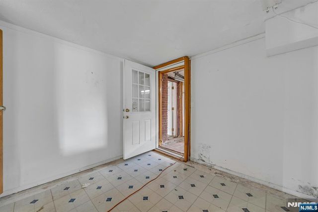 439 Bergen Boulevard, Palisades Park, NJ 07650