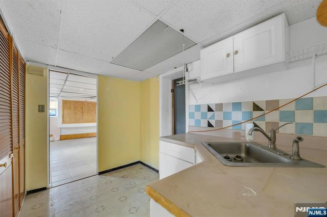 439 Bergen Boulevard, Palisades Park, NJ 07650