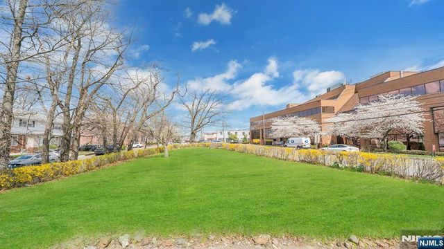 439 Bergen Boulevard, Palisades Park, NJ 07650