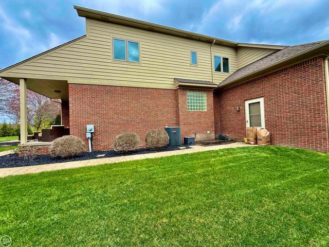 54959 Danielle Street, New Baltimore, MI 48047