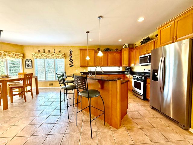 54959 Danielle Street, New Baltimore, MI 48047