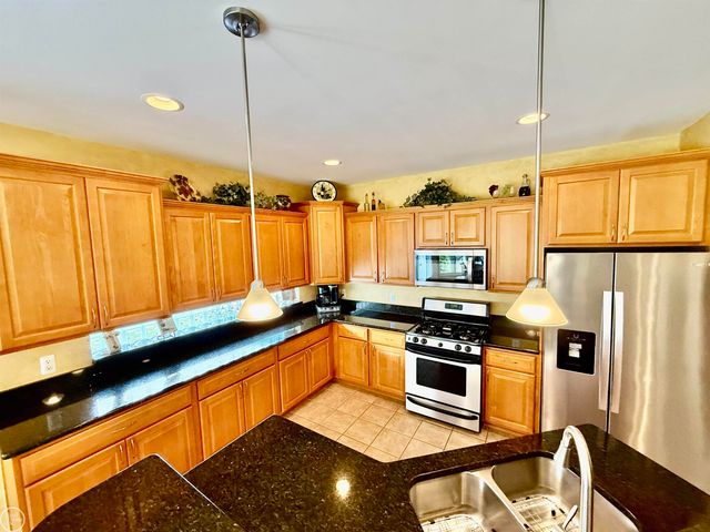 54959 Danielle Street, New Baltimore, MI 48047