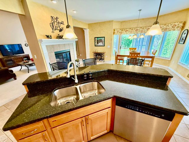 54959 Danielle Street, New Baltimore, MI 48047