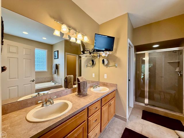 54959 Danielle Street, New Baltimore, MI 48047
