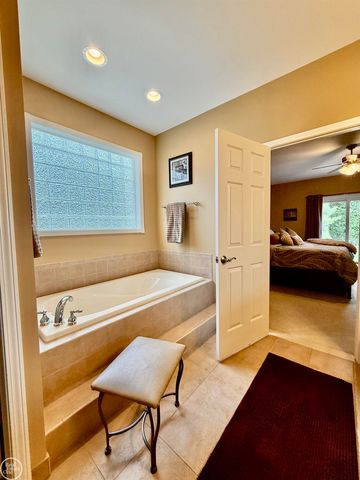 54959 Danielle Street, New Baltimore, MI 48047
