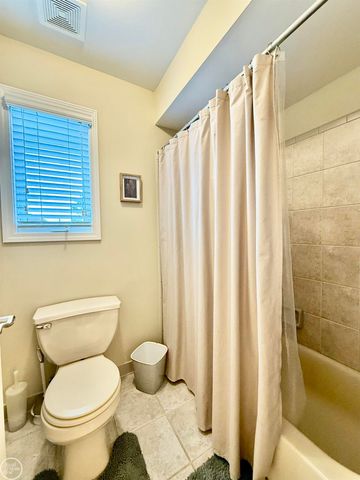 54959 Danielle Street, New Baltimore, MI 48047