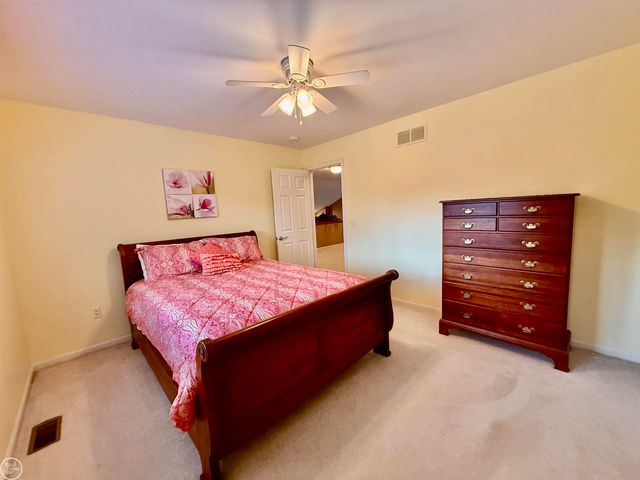 54959 Danielle Street, New Baltimore, MI 48047