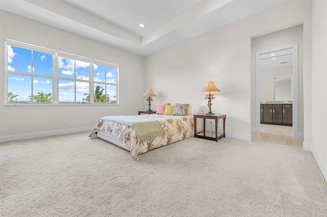 935 Hookline Circle, Loxahatchee, FL 33470