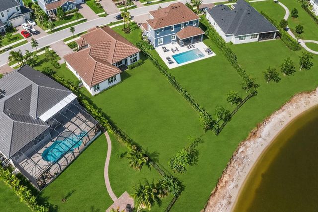 935 Hookline Circle, Loxahatchee, FL 33470