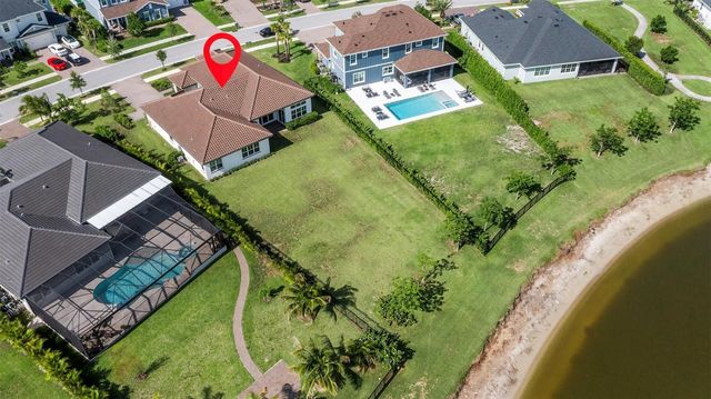 935 Hookline Circle, Loxahatchee, FL 33470