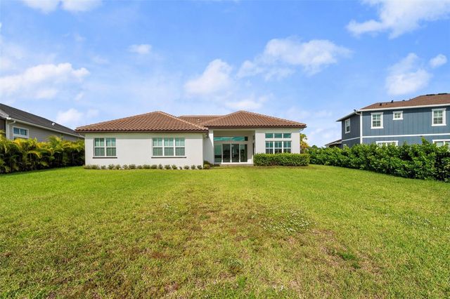 935 Hookline Circle, Loxahatchee, FL 33470