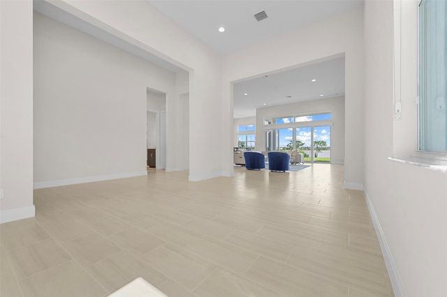 935 Hookline Circle, Loxahatchee, FL 33470