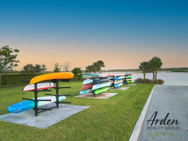 935 Hookline Circle, Loxahatchee, FL 33470