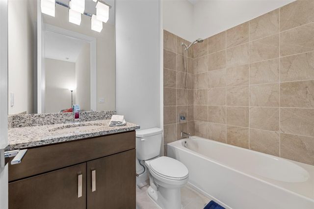 935 Hookline Circle, Loxahatchee, FL 33470