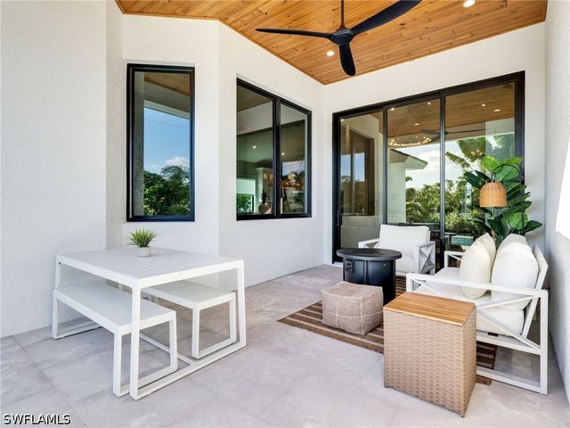 685 6th AVE, Marco Island, FL 34145
