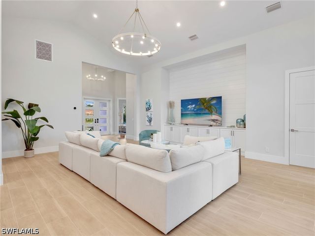 685 6th AVE, Marco Island, FL 34145