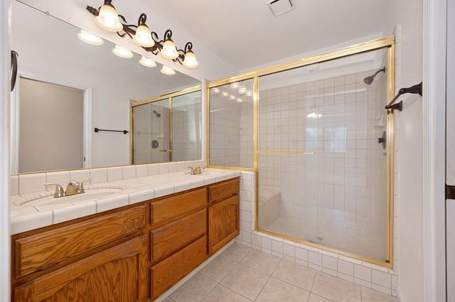 5408 E Brook Way, Elk Grove, CA 95758