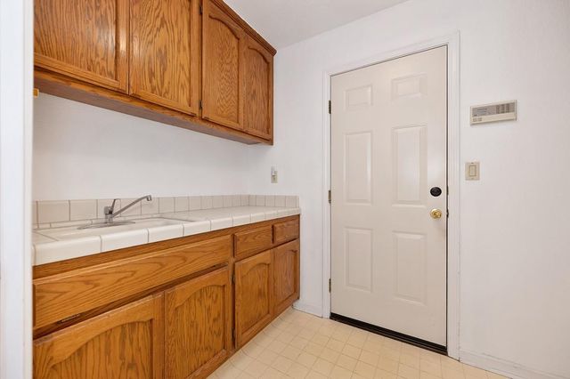 5408 E Brook Way, Elk Grove, CA 95758