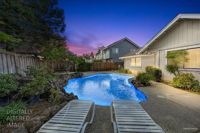 5408 E Brook Way, Elk Grove, CA 95758