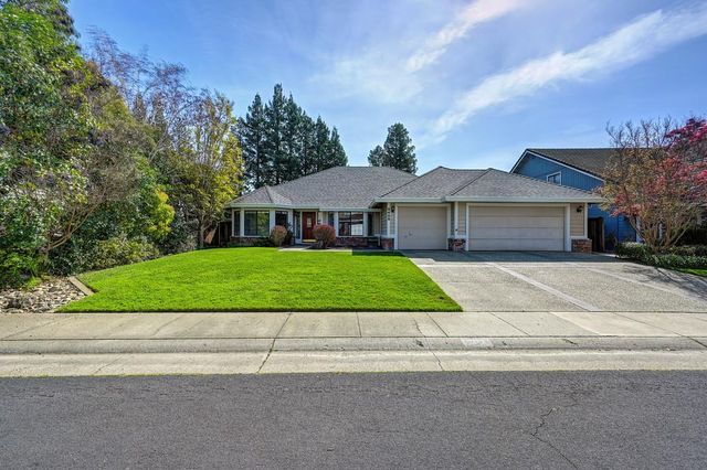 5408 E Brook Way, Elk Grove, CA 95758