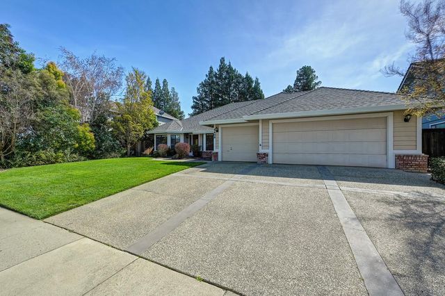 5408 E Brook Way, Elk Grove, CA 95758