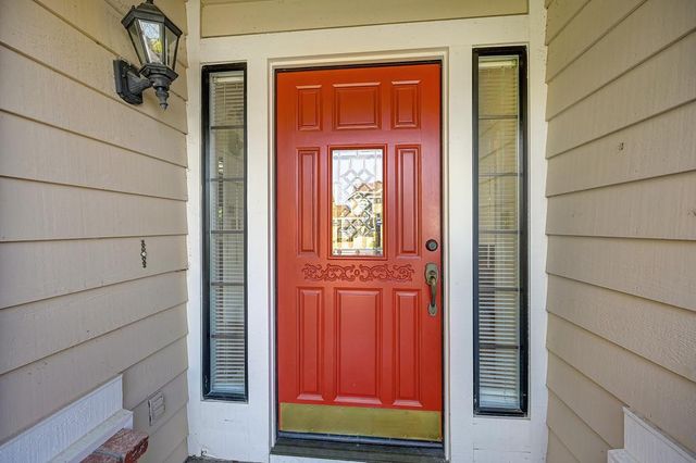 5408 E Brook Way, Elk Grove, CA 95758