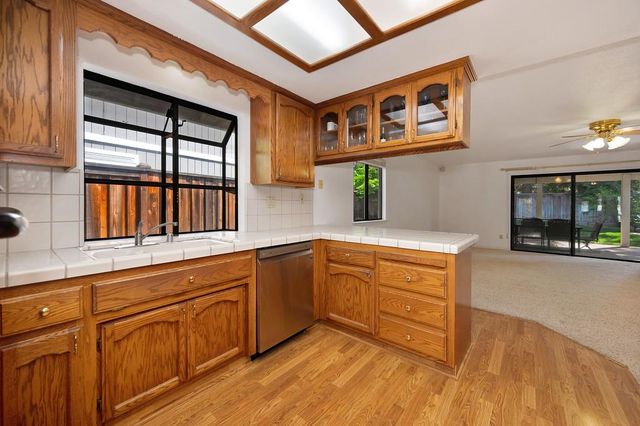 5408 E Brook Way, Elk Grove, CA 95758