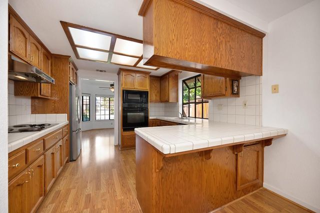 5408 E Brook Way, Elk Grove, CA 95758