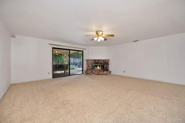 5408 E Brook Way, Elk Grove, CA 95758