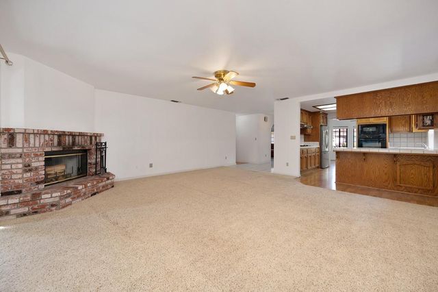 5408 E Brook Way, Elk Grove, CA 95758